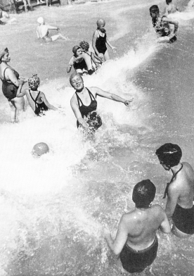 Hull�mf�rd� a Gell�rt sz�ll�ban, 1930-as �vek, Sz�ll�sy K�lm�n felv�tele, Budapesti T�rt�neti M�zeum Kiscelli M�zeuma