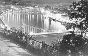 �jszakai l�tk�p a Gell�rthegyr�l, 1930-as �vek, Magyar Nemzeti M�zeum T�rt�neti F�nyk�pt�ra