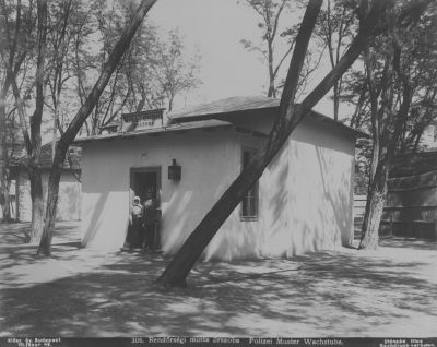 Rend�rs�gi mintaszoba a millenniumi ki�ll�t�son, 1896, Kl�sz Gy�rgy felv�tele, Budapest F�v�ros Lev�lt�ra