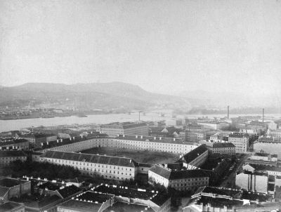 Az �j�p�let az �p�l� bazilika kupol�j�b�l n�zve, 1880-as �vek v�ge, ismeretlen f�nyk�p�sz felv�tele, Budapesti T�rt�neti M�zeum