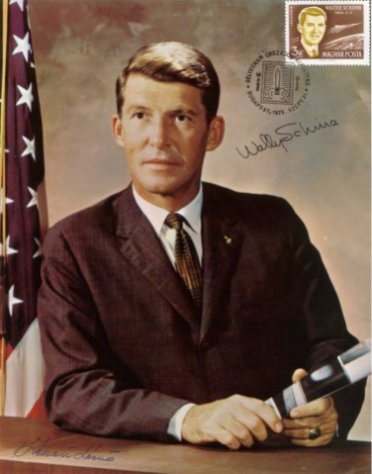 W. M. Schirra �rhaj�s 1962. okt�ber 3-�n indult a Mercury-8 fed�lzet�n 9 �ra 13 perces �rrep�l�sre. - Ih�rosi S�ndor mag�ngy�jtem�ny�b�l