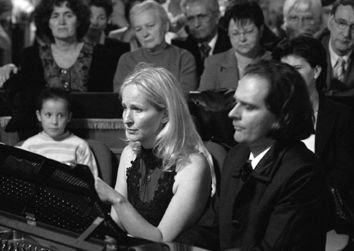 Hauser Adrienne Bogányi Gergellyel az idei tiszadobi zongorafesztiválon   Racskó Tibor felvétele