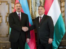 Demagógisztáni napló: baltát a kézbe!