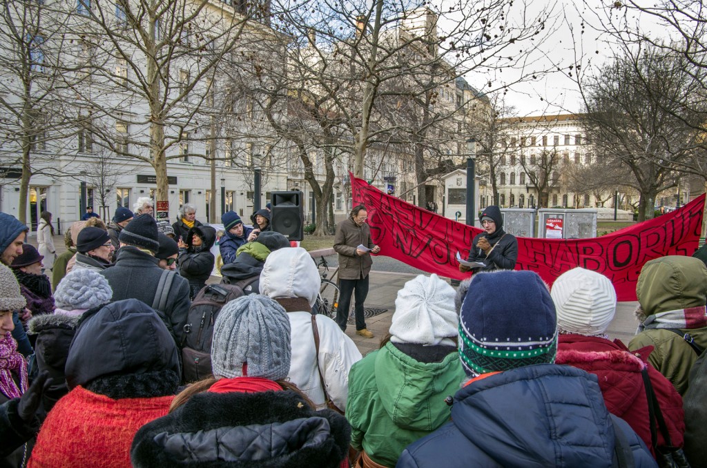 „Kelj Fel! Soha többé rasszizmust – Revolt! No more racism! Fotó: Molnár B. Béla „Kelj Fel! Soha többé rasszizmust – Revolt! No more racism! Fotó: Molnár B. Béla